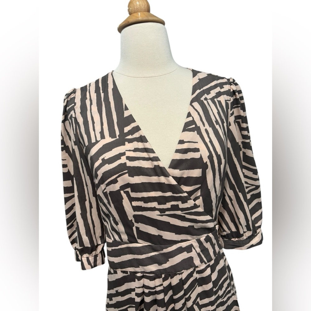 NWT Banana Republic Pink/Brown Zebra Print Wrap Dress-size 6 - Picture 5 of 8